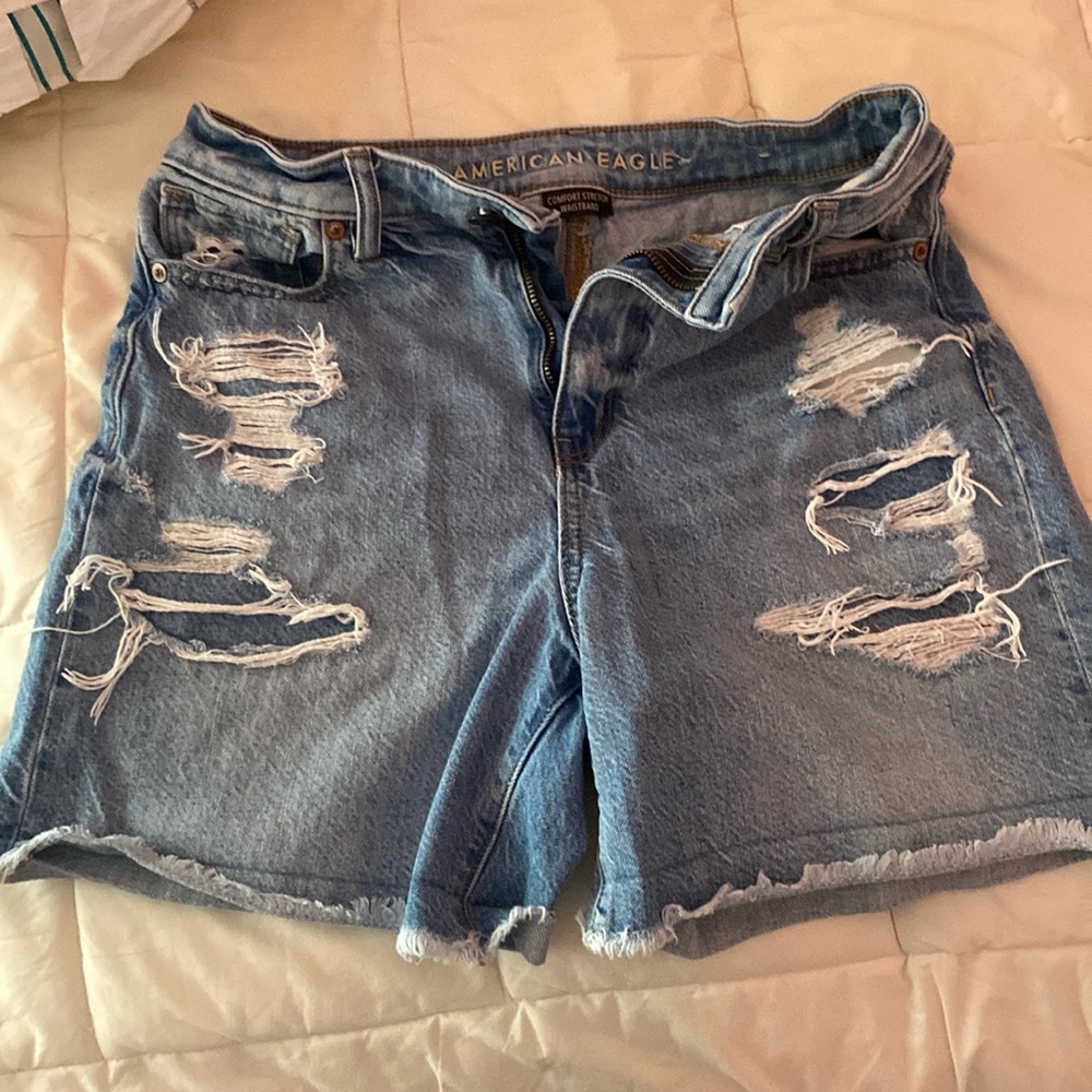 AMERICAN EAGLE JEAN SHORTS